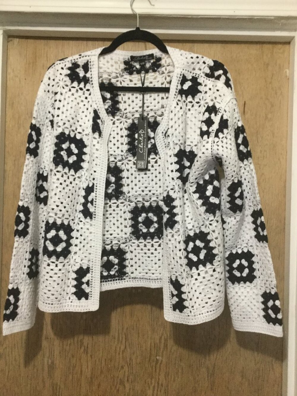 NWT Charlie B crocheted sweater blue and white size medium open front